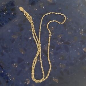 Vintage..very feminine looking Necklace. American Showcase is the vintage Brand.